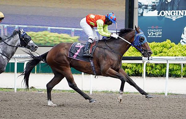 Walker maintains premiership challenge in Singapore