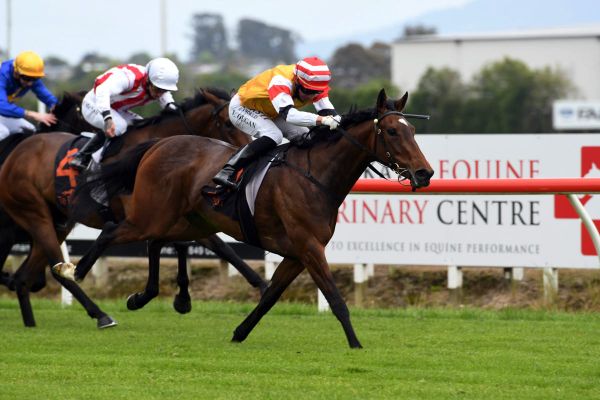 Just Dance: Like mother, like daughter