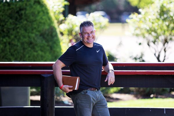 Thoroughbred enthusiasts welcome Elite book