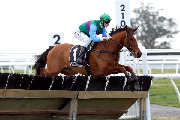 Myers team on song at Riccarton