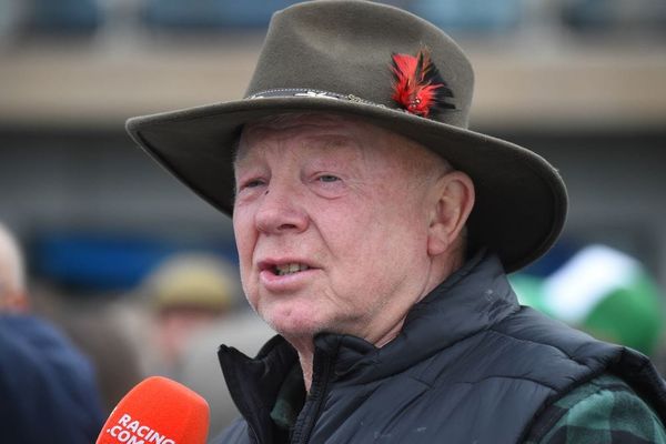 Elleegant sibling set for return