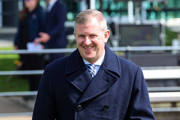 Age Of Discovery brings up the 2000th winner for Walker