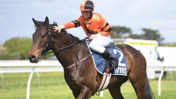 Simons collects special victory in Amateur Final