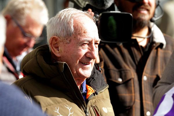 Goss secures his filly at RTR Sales