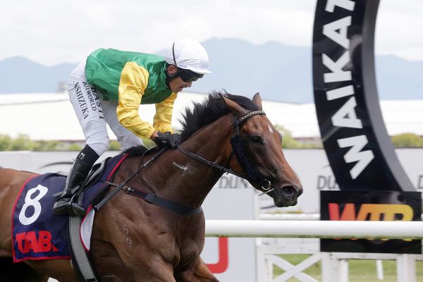 Reputation kicks off new campaign in style