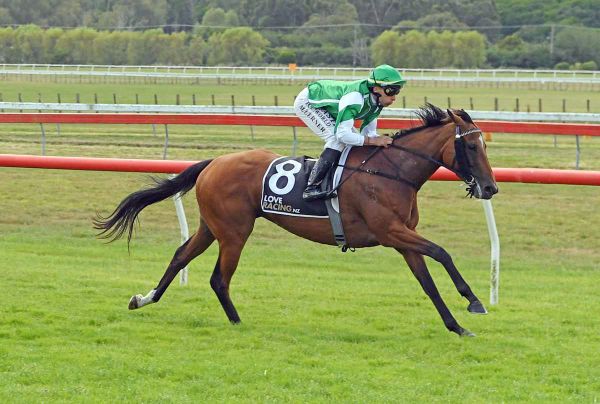 Thurlow raising a glass after top weekend