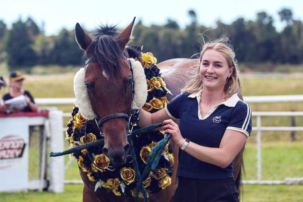 Mainland milers chase $200,000 payday
