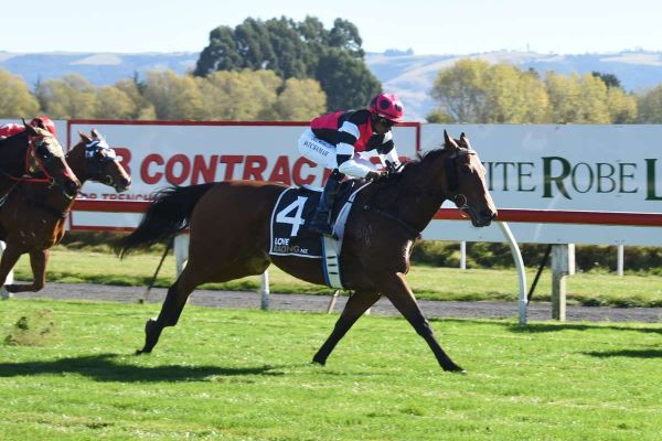 Go Lotte too tough in Beaumont Cup