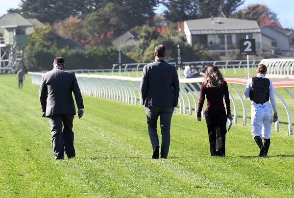 Awapuni’s much-anticipated raceday comeback ends on a low note