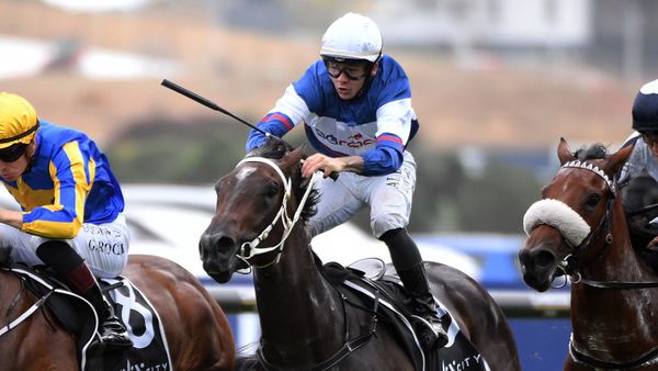 Little Black Dress snatches thrilling stakes win