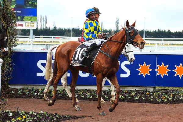 Kennedy lines up powerful team at home meeting