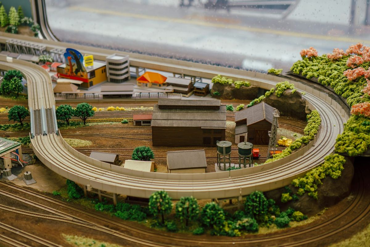 AnyRail vs SCARM vs XTrackCAD: Which Layout Planning Software Should You Use?