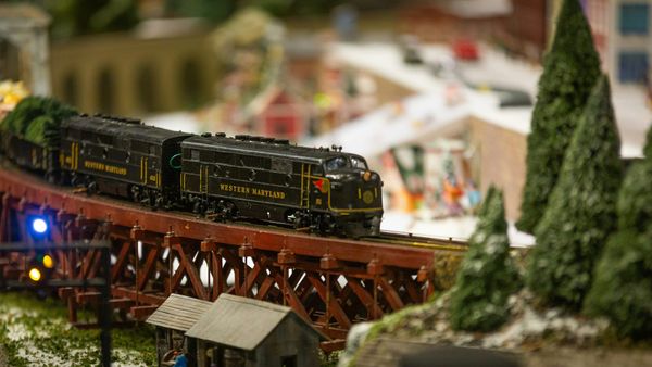 How to Weather Model Buildings and Structures: A Beginner's Guide