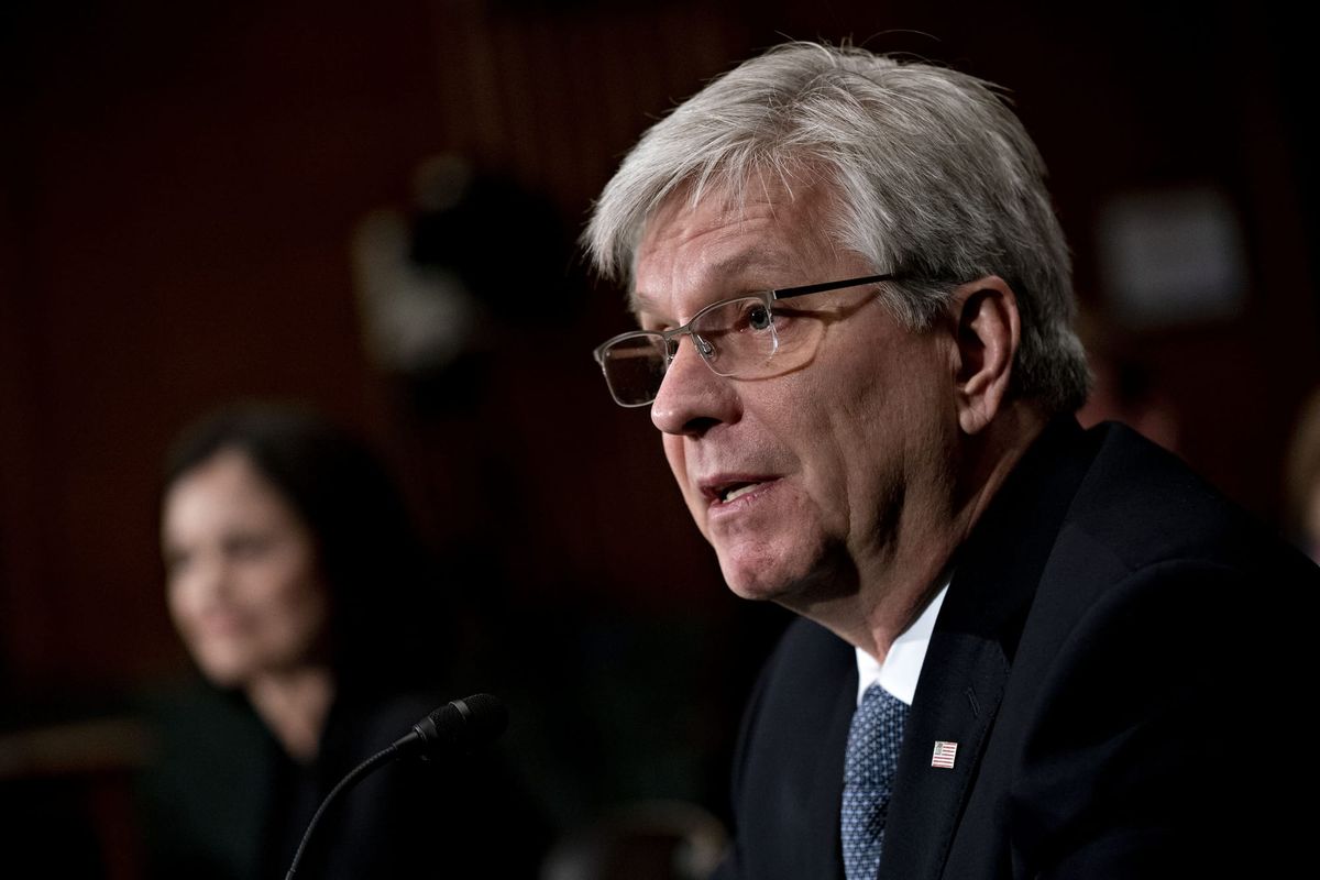 Could Stablecoins Serve As De Facto U.S. CBDC? Fed Governor Expresses Positive Stance On DeFi