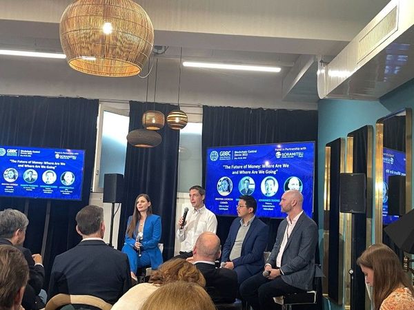 Panellists at Blockchain Central Davos 2022 (Kristina Lucrezia Cornèr, Makoto Takemiya, Johannes Duong, Jason Chlipala)