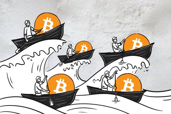 Bitcoin Tops $52K as More Institutional Money Flows into Spot ETFs