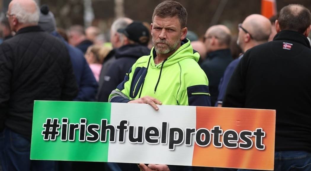 Who is funding the fuel protest's online campaign?