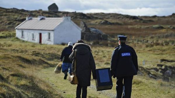By-elections: parties spend €225k on ads, 99.7% of it offline