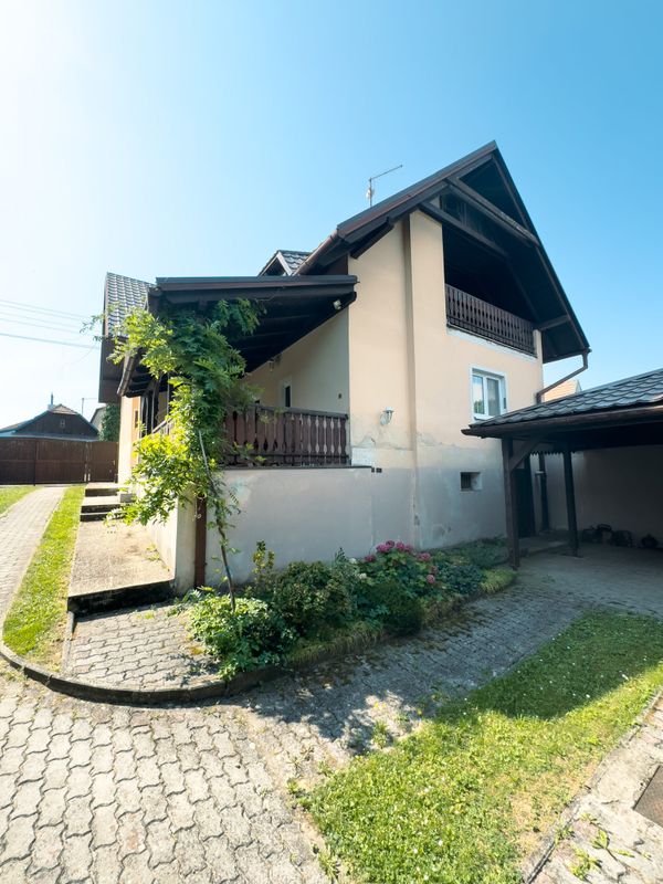 Rodinný dom s atmosférou chalupy v Cerová – Rozbehy