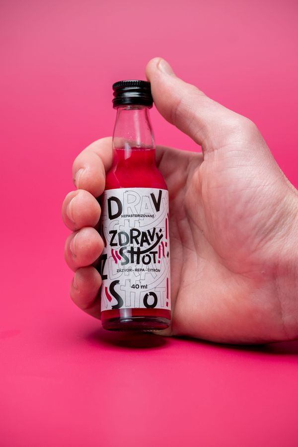 Zdravý Shot – menej surovín viac účinku. Energia v malej fľaštičke zo Senice