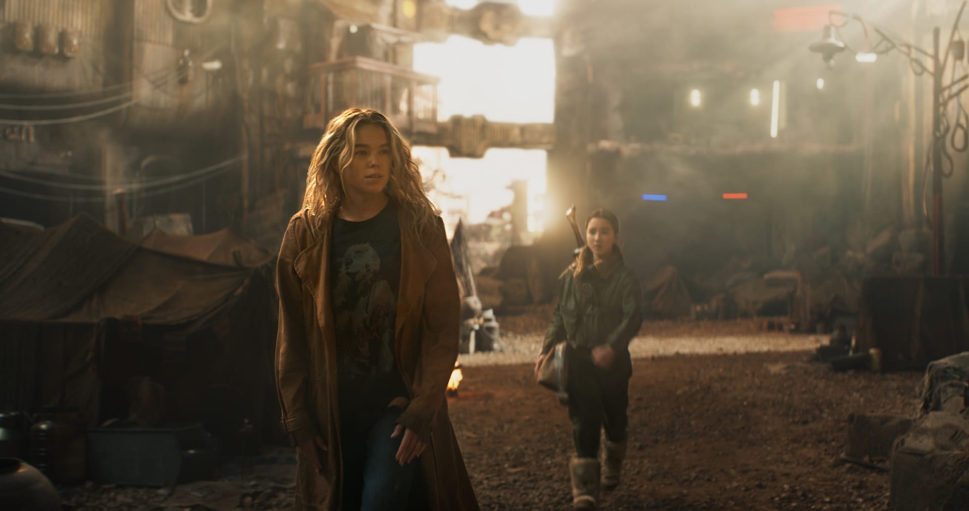 Milly Alcock as Kara Zor-El/Supergirl and Eve Ridley as Ruthye in Supergirl