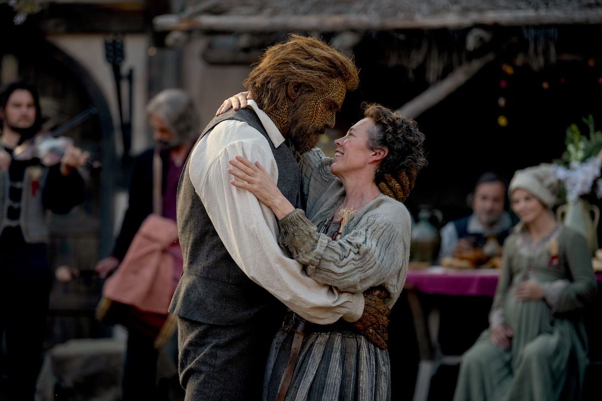 The Wicker Husband (Alexander Skarsgård) and the Fisherwoman (Olivia Colman) in Wicker
