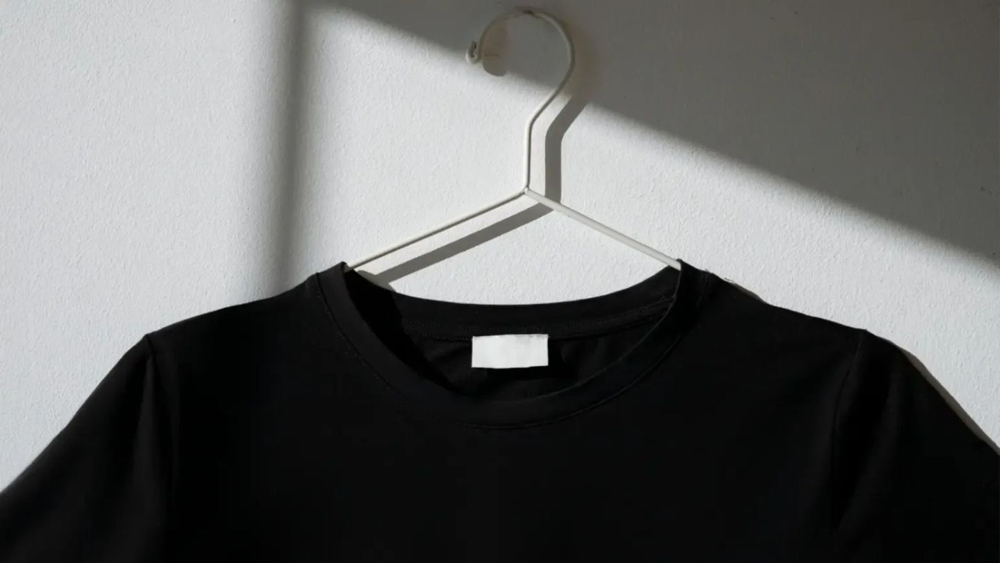 Custom T-Shirts That Convert for Small Businesses