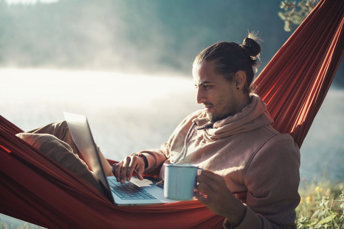 Staying Connected During Spring Travel: Cellular Internet on the Road