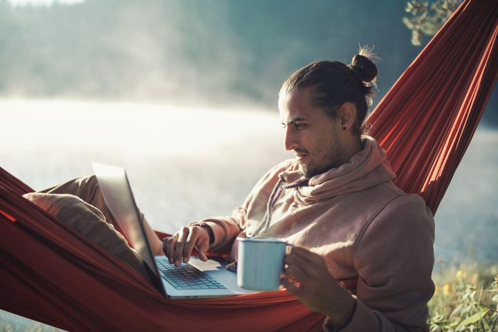 Staying Connected During Spring Travel: Cellular Internet on the Road