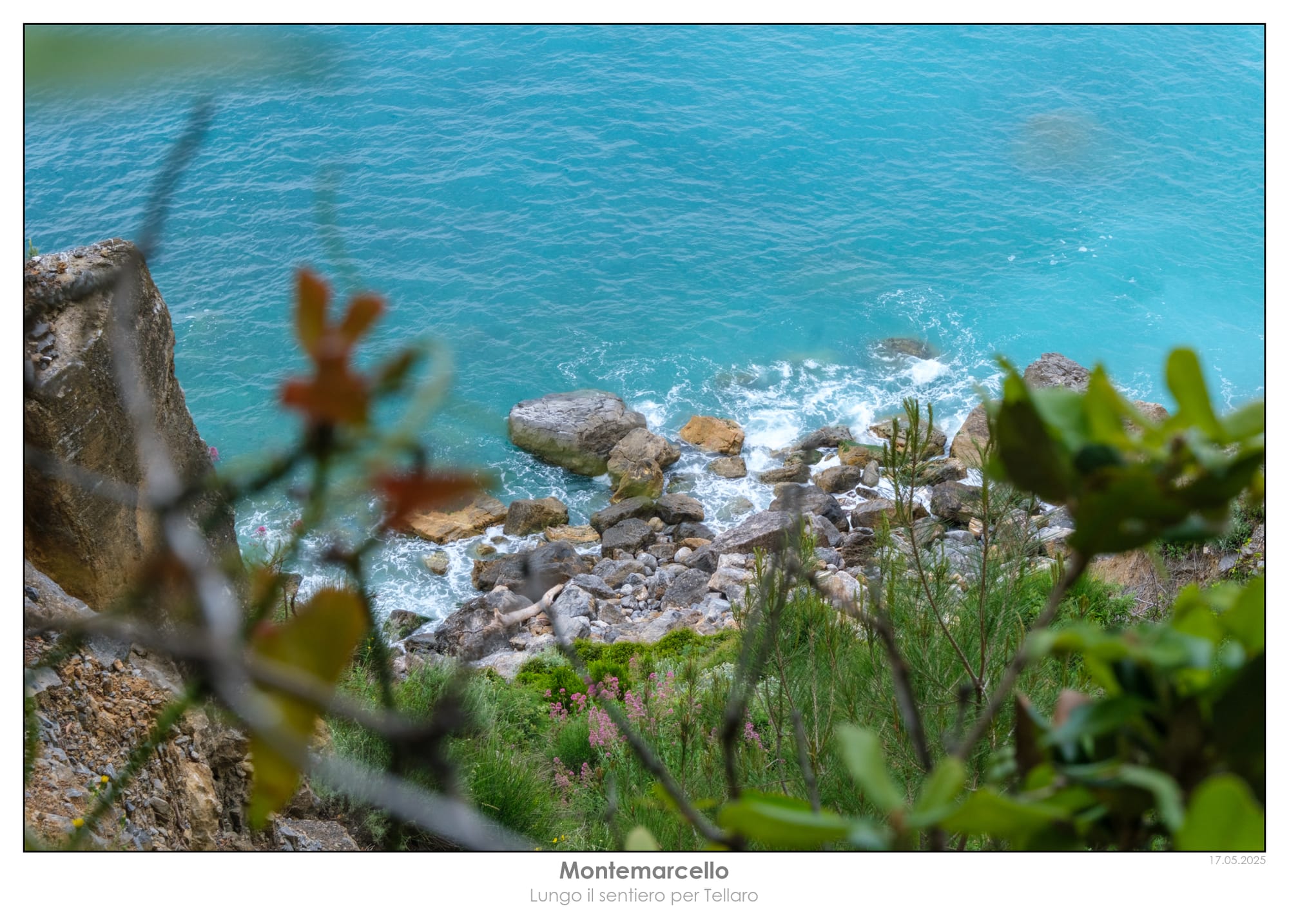 Il mare visto dal sentiero che da Montemarcello conduce a Tellaro