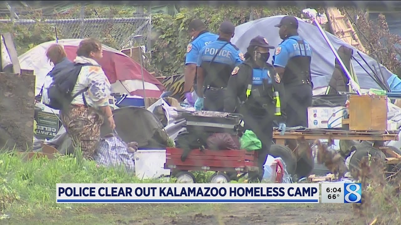 Police clear out Kalamazoo homeless camp
