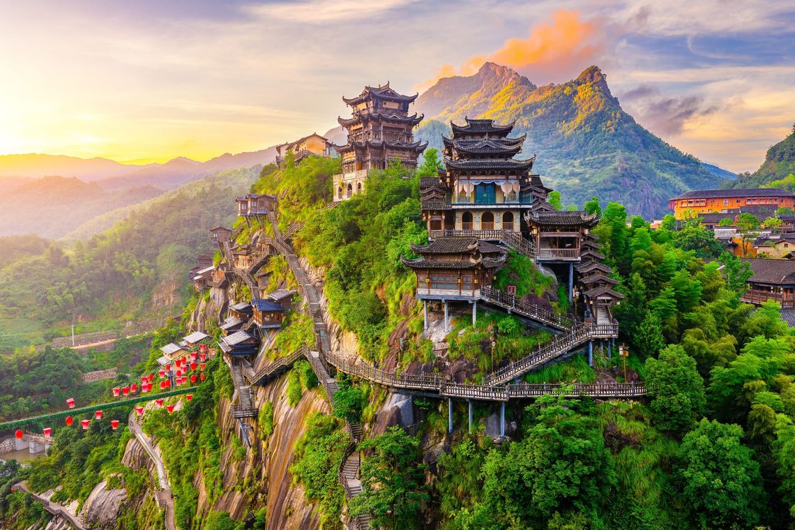 🌍 Unde fugi când vrei să scapi de vacanțe în Europa (și ai roaming aproape oriunde)