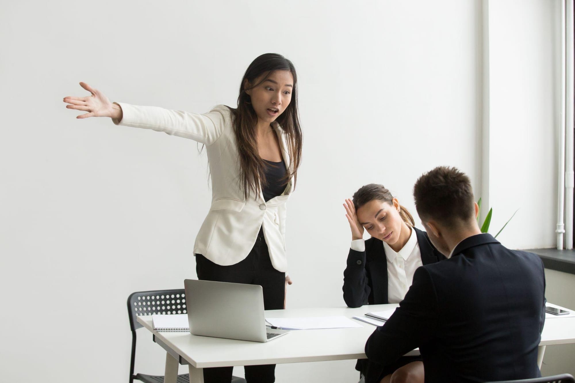 Micromanage Leader | Image Source: Magnific