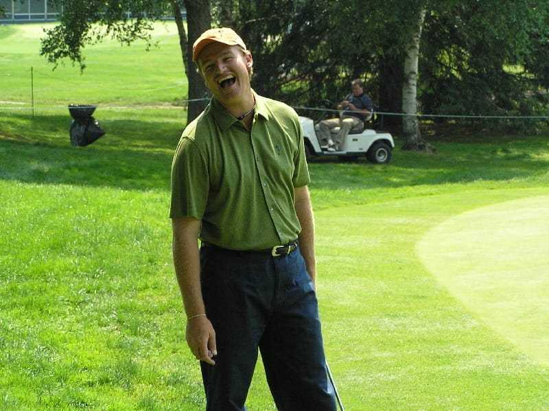 "Wat? Ja, Angola, die oorlog in Angola! Haha!" FOTO: Anthony22 at English Wikipedia