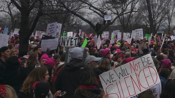 Мы можем бороться с Трампом и правыми с помощью массового рабочего движения