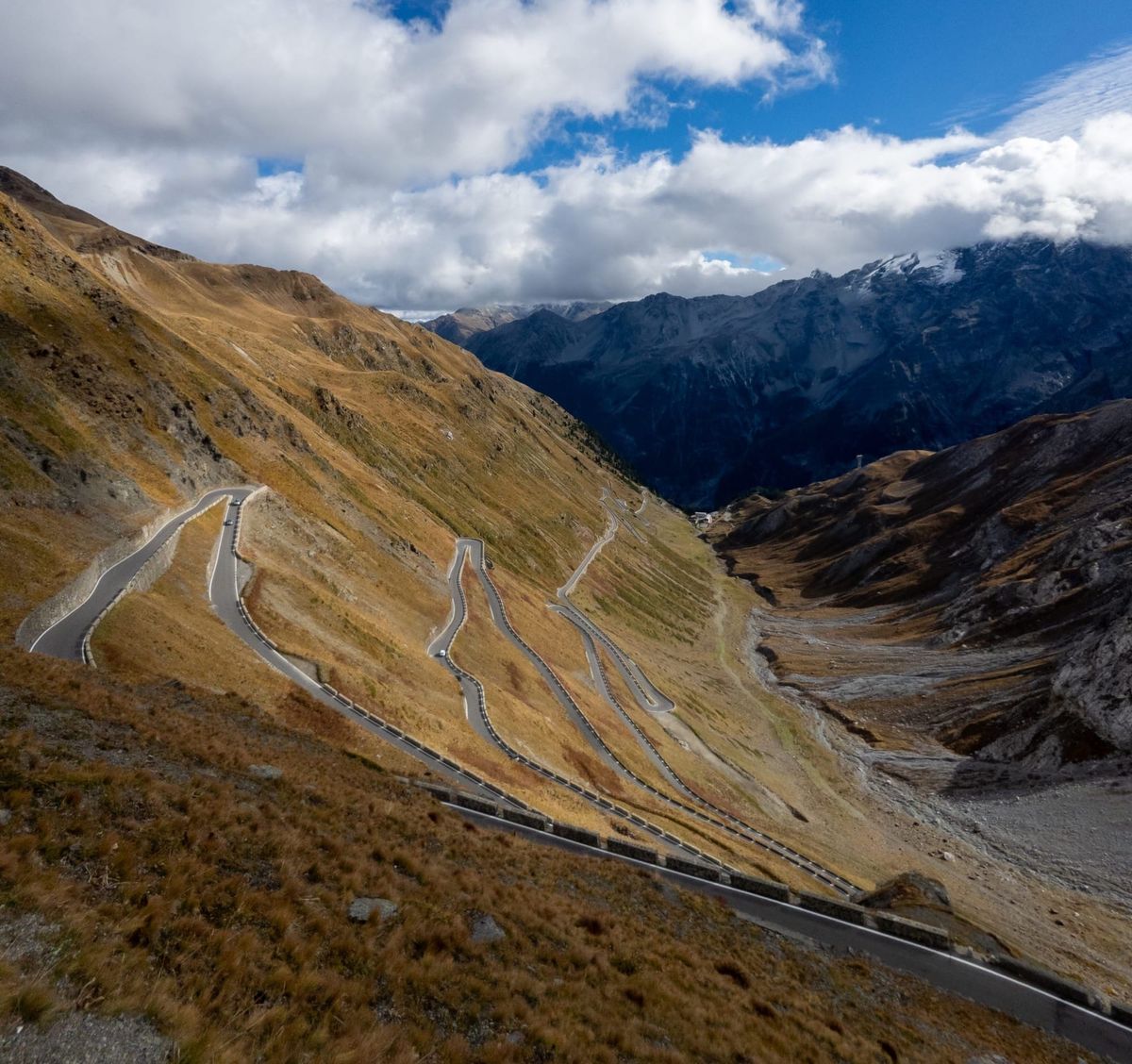 Legendary Climbs: Stelvio