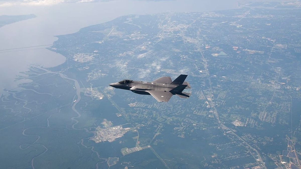 An  F-35 Lightning II flying over the Netherlands