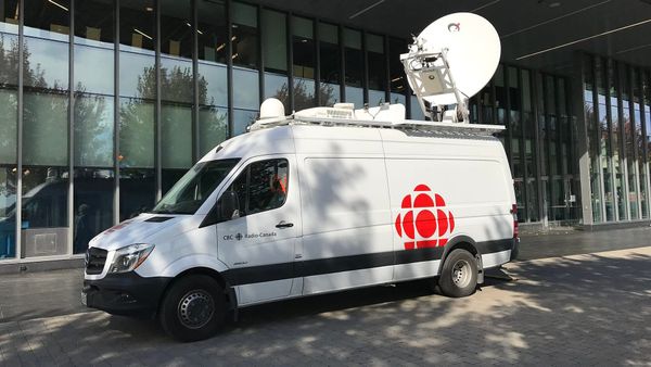 A CBC Radio-Canada Mercedes-Benz Sprinter Model 3500, outside of Corus Quay, Toronto, Ontario, Canada. Ontario license plate AK 59690, vehicle number 274447