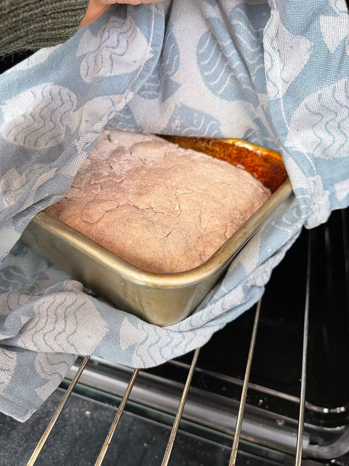 Hoe lang moet glutenvrij brood rijzen?