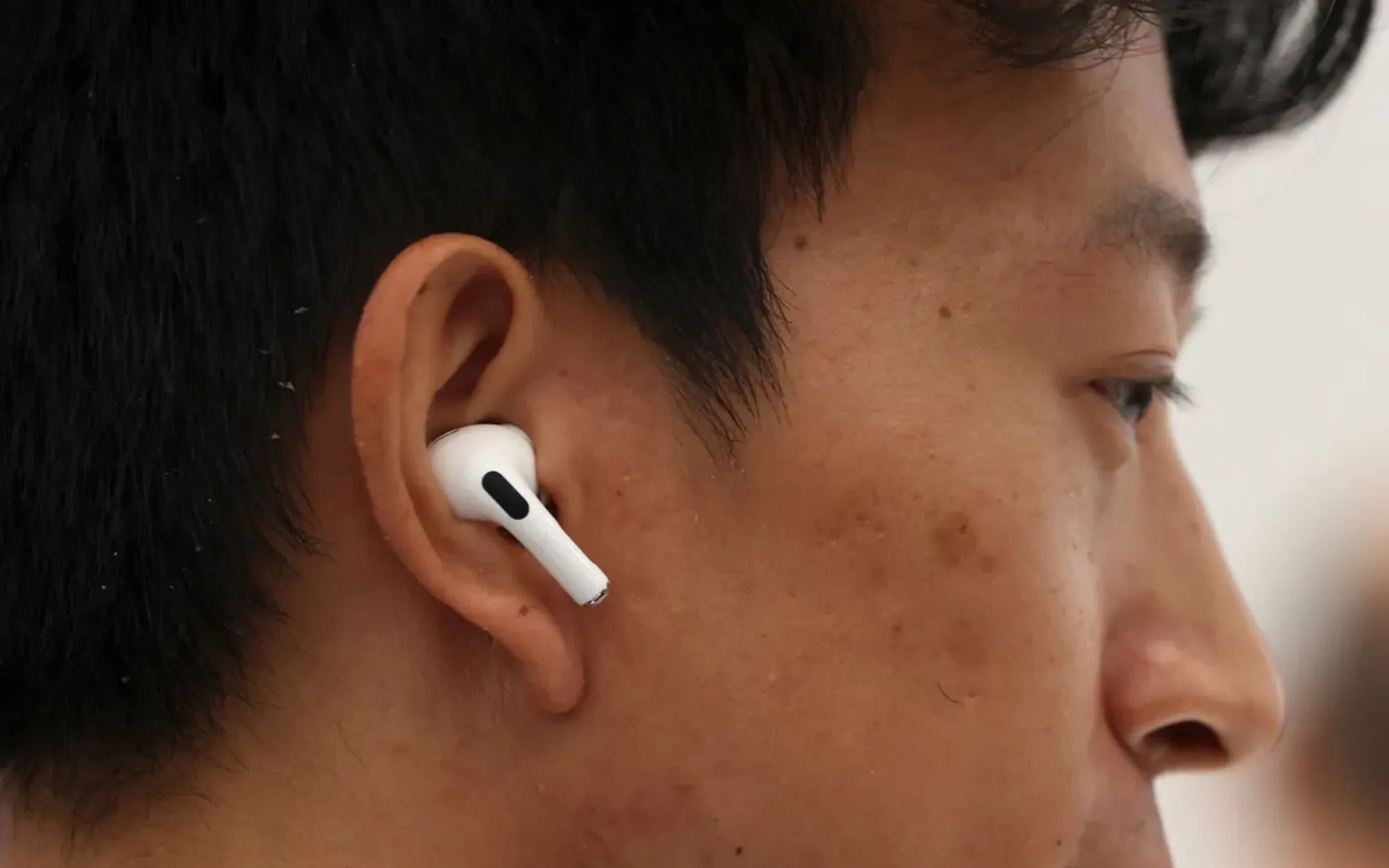 AirPods Conversation Awareness Keeps Lowering Your Volume: Every Fix You Need