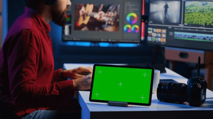 Chroma Keying with Green Screens in Adobe Premiere Pro