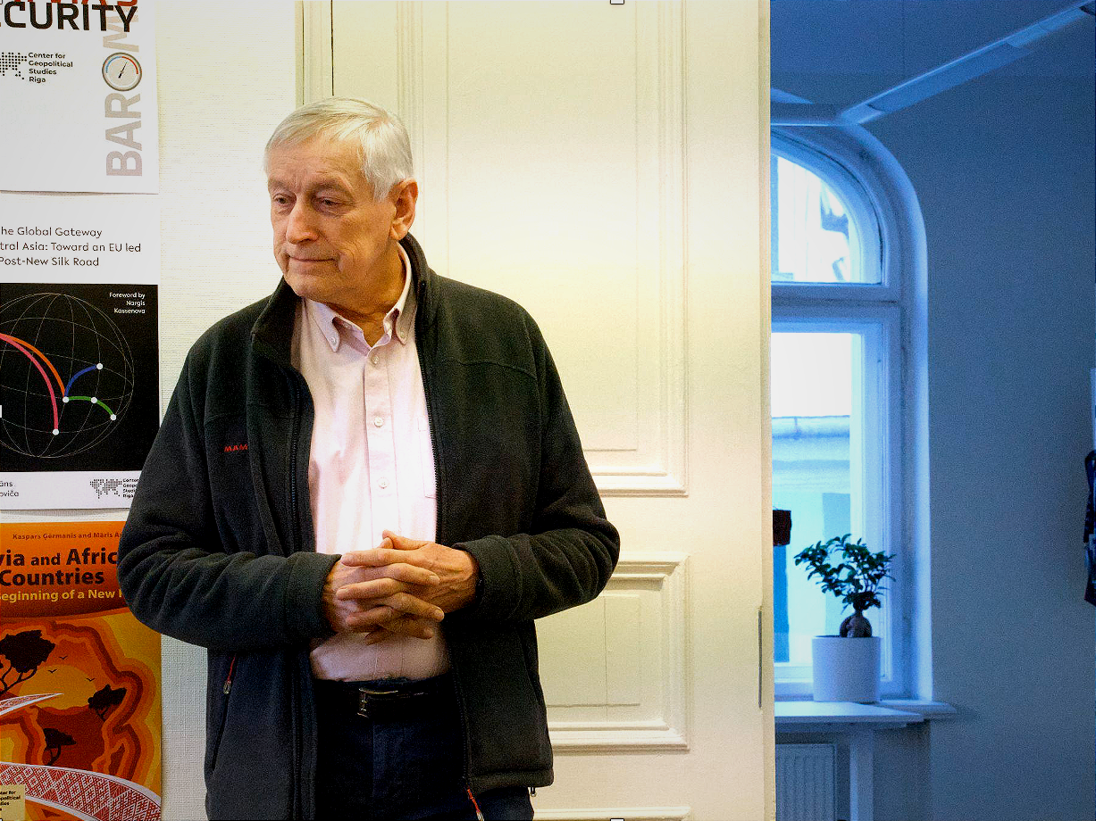 Jānis Kažociņš, a fellow at the Center for Geopolitical Studies Riga, explains the unpredictable situation between Russia and Ukraine and how it affects Latvia.