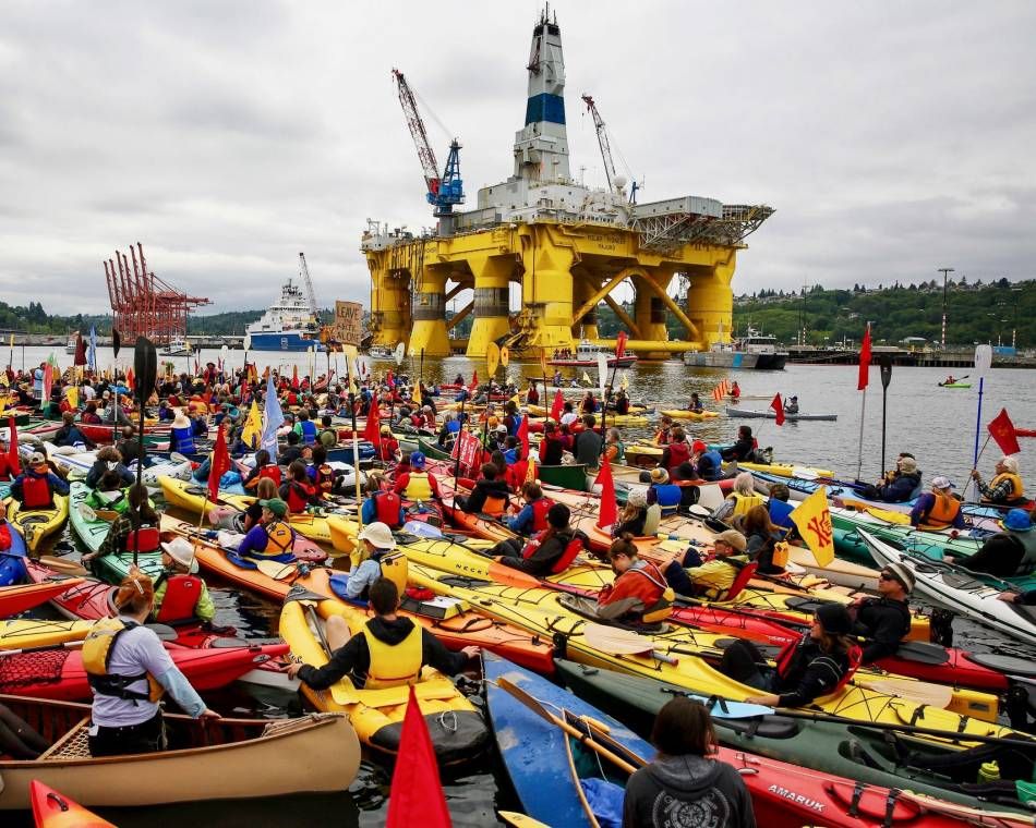 Seattle kayakers at a 2015 protest of Royal Dutch Shell plans to drill for oil in the Arctic Ocean