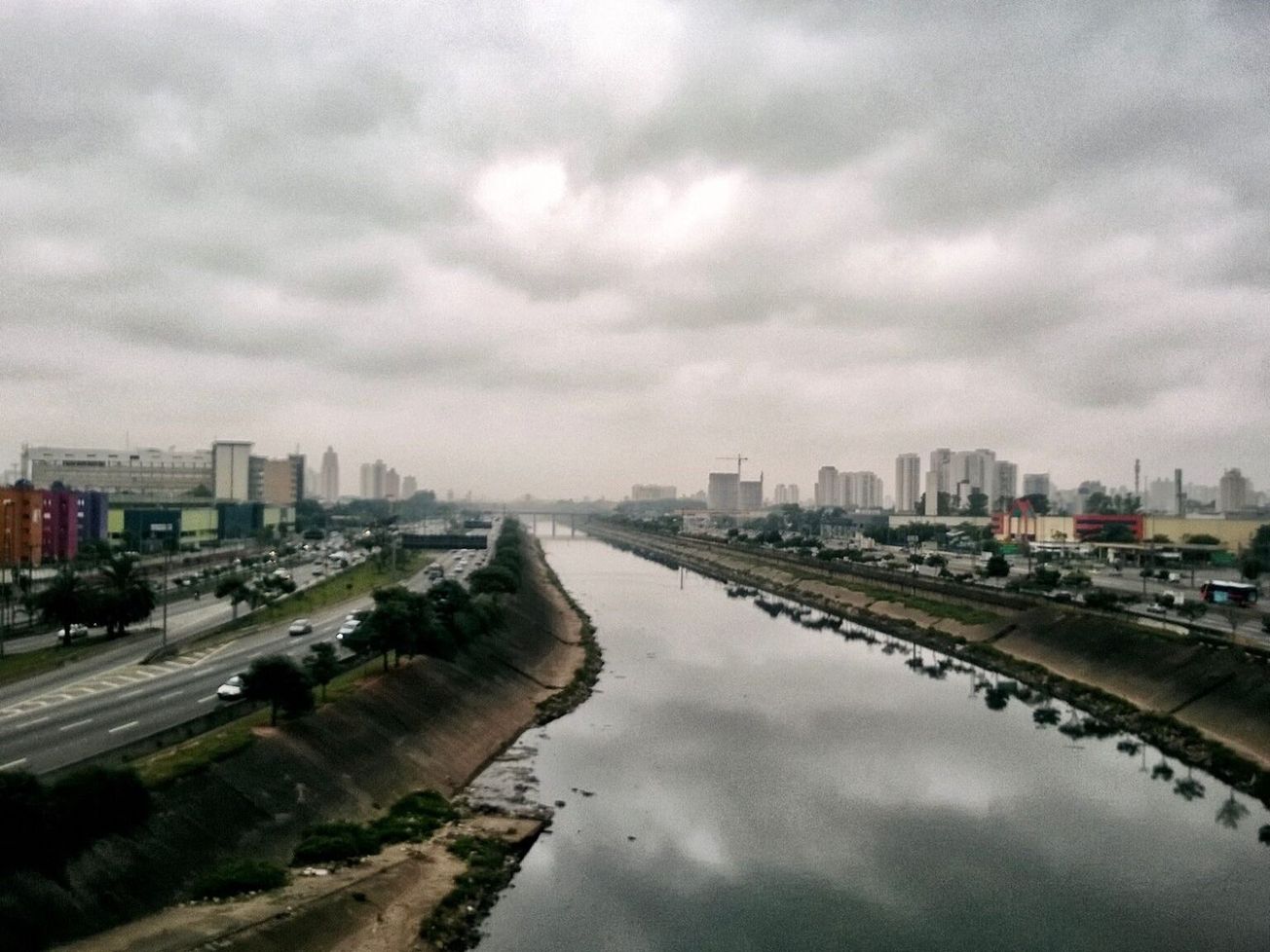 A heavily polluted portion of the Tietê River in São Paulo, Brazil