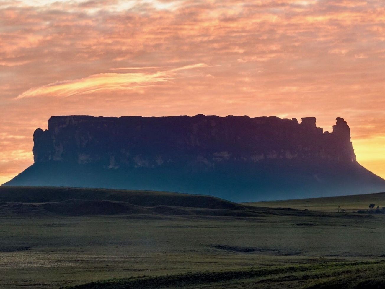 Yuruaní-tepui, a mesa partly in the area disputed by Guyana and Venezuela