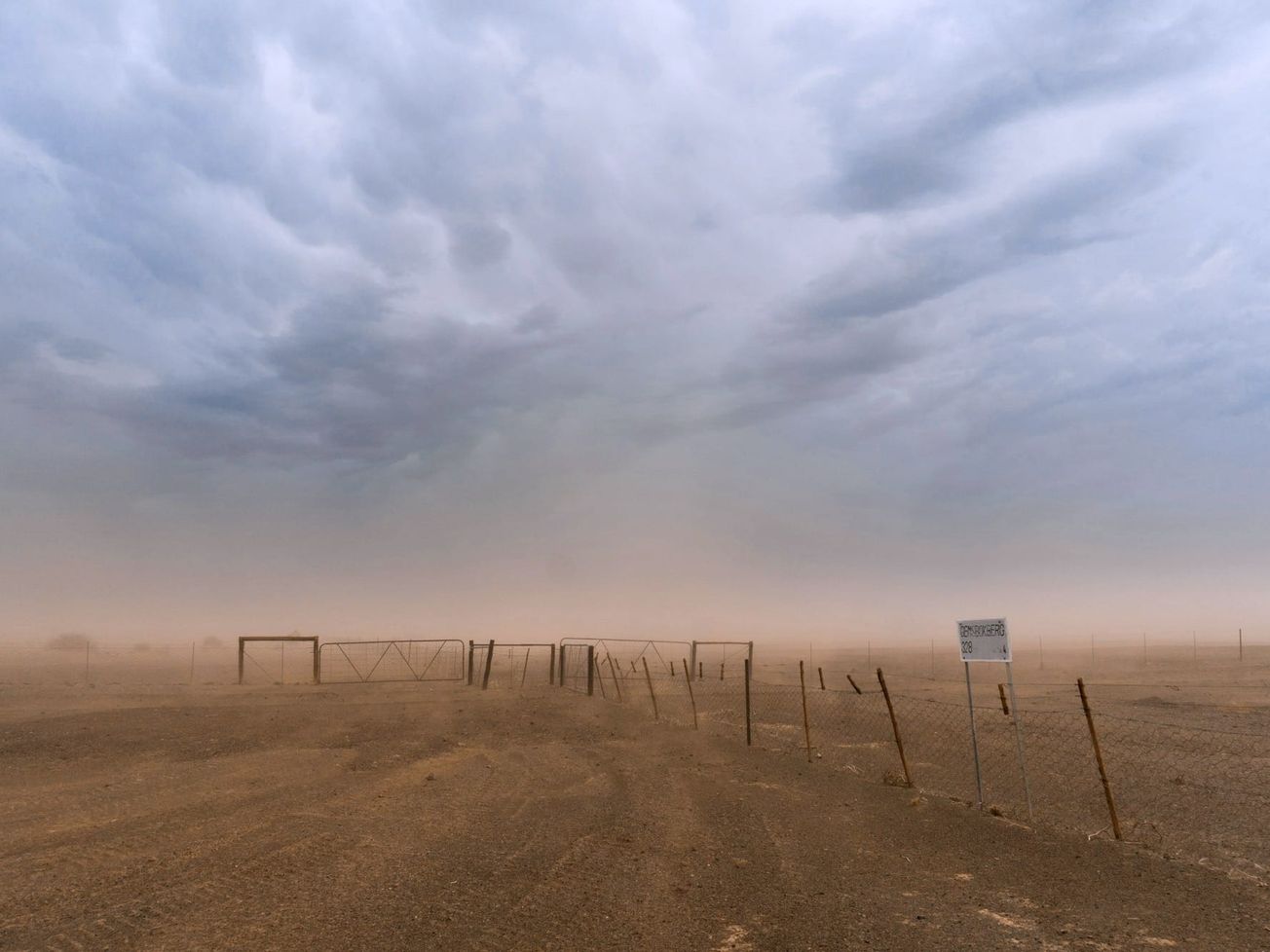 A sandstorm near the Noordoewer settlement in southern Namibia
