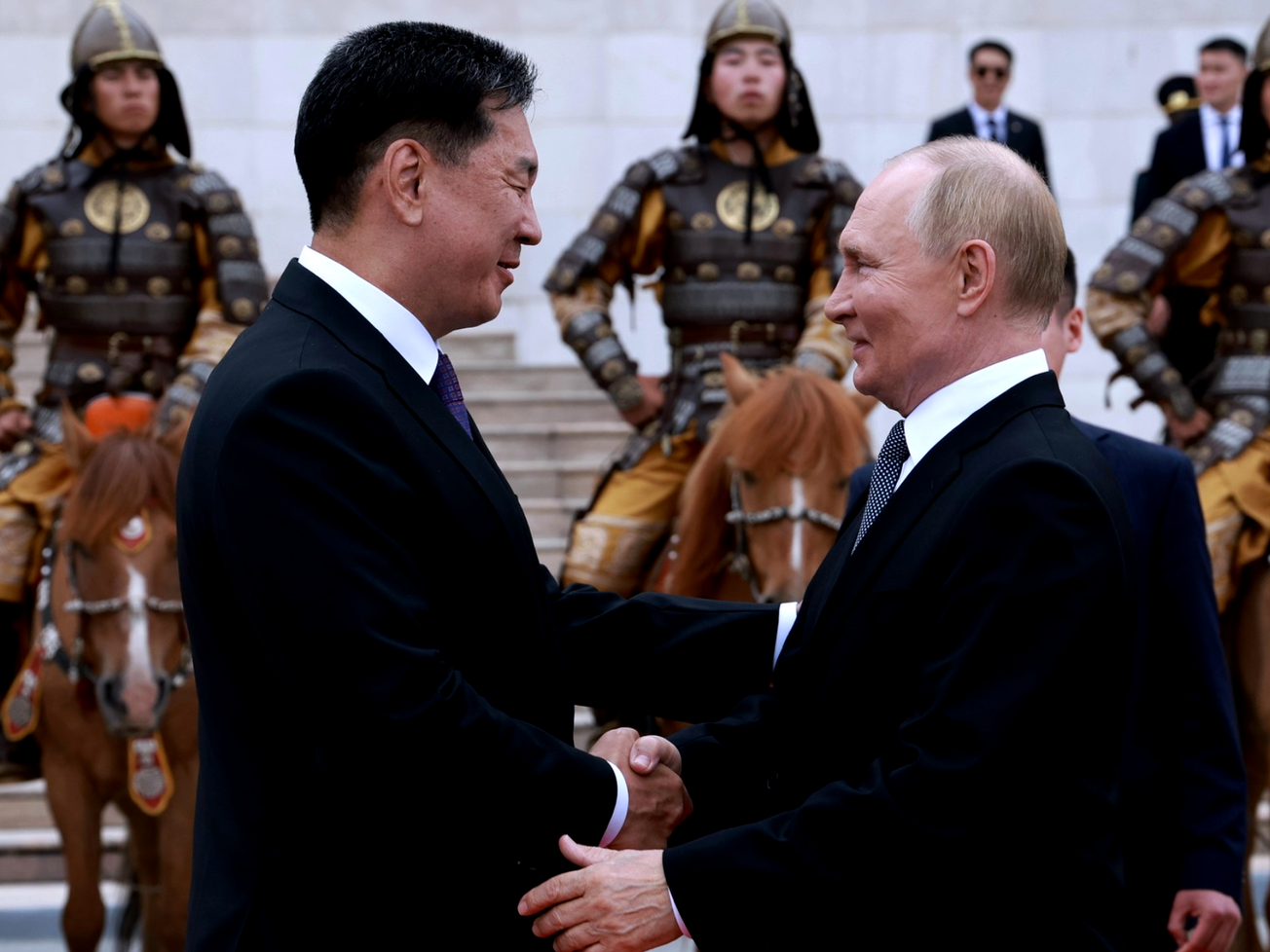 Mongolian President Khurelsukh Ukhnaa's official welcoming ceremony for Russian President Vladimir Putin in Ulaanbaatar