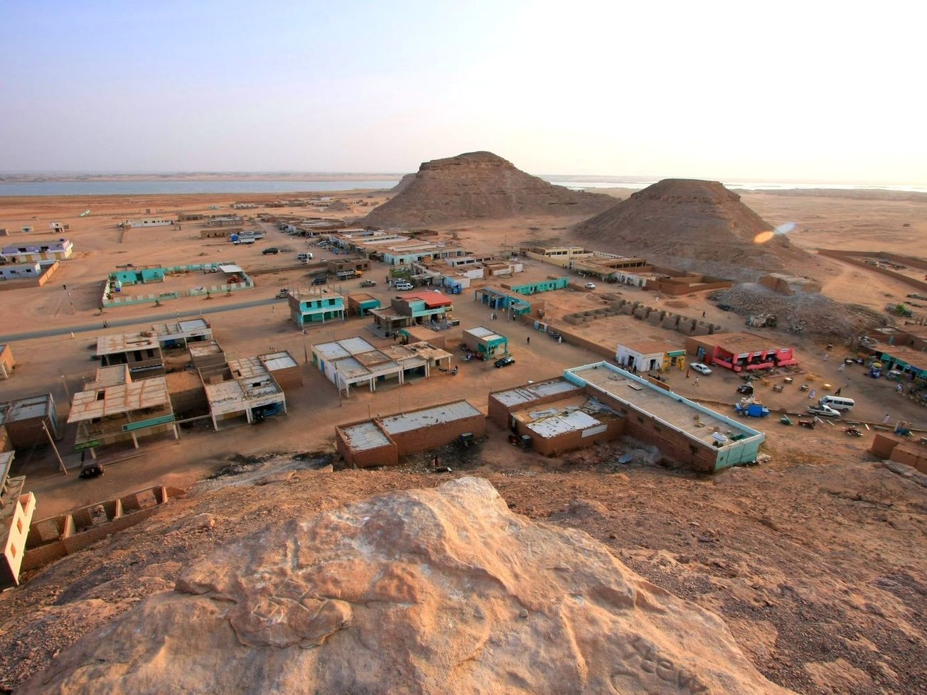 The U.N. and Sudan agreed to expedite aid from Chad for Darfur.