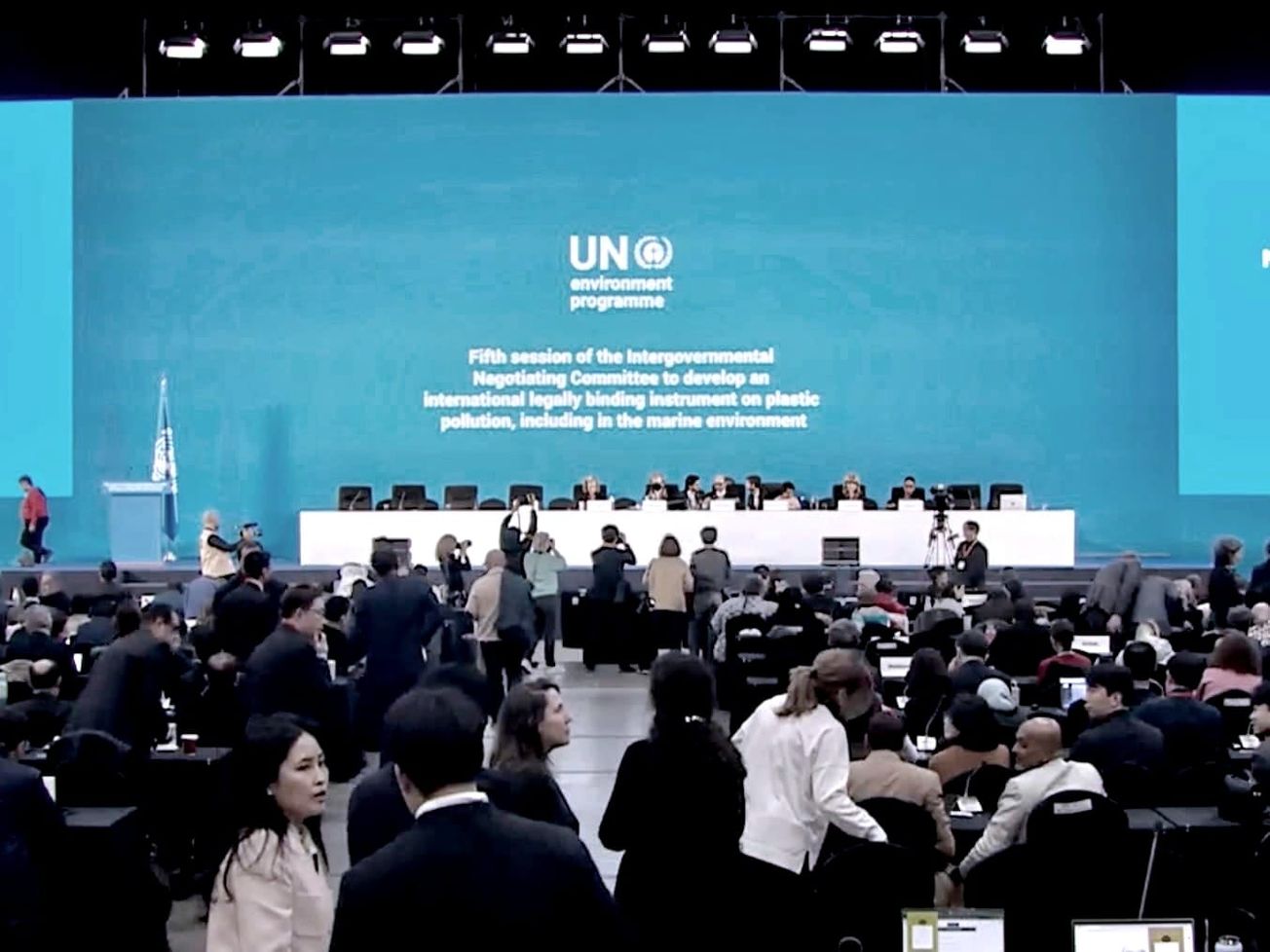 Participants set for the last day of talks in Busan, South Korea.