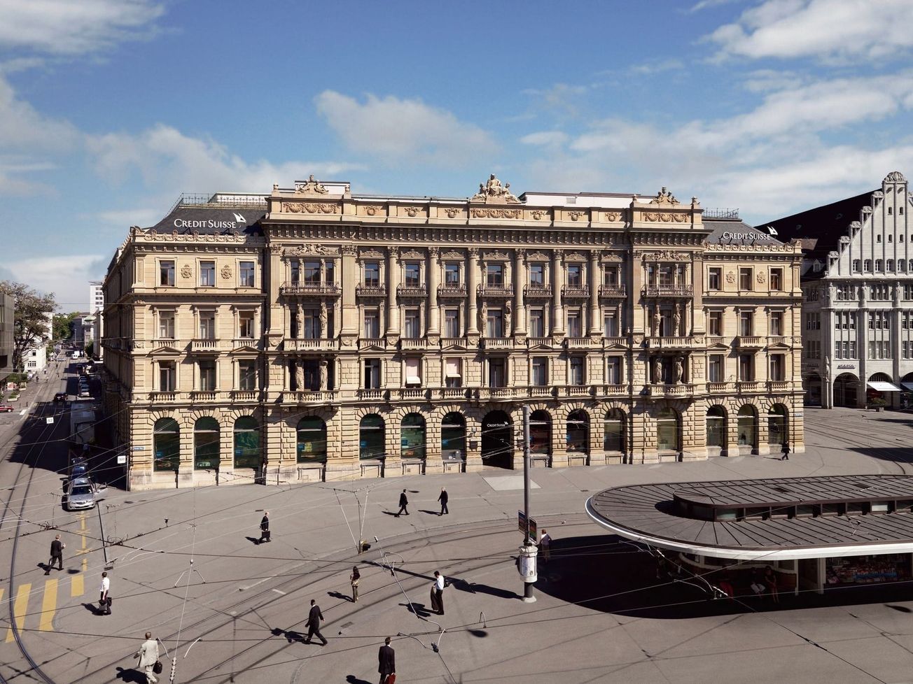 The global headquarters of Credit Suisse in Zurich